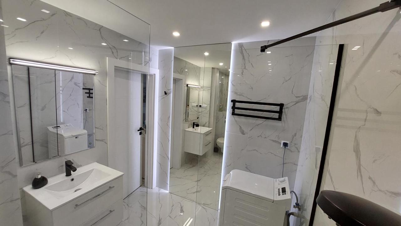 Elegancki Apartament W Sercu Warszawy Warschau Exterior foto